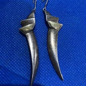 💧🔵🗡🗡- vintage sterling silver earrings